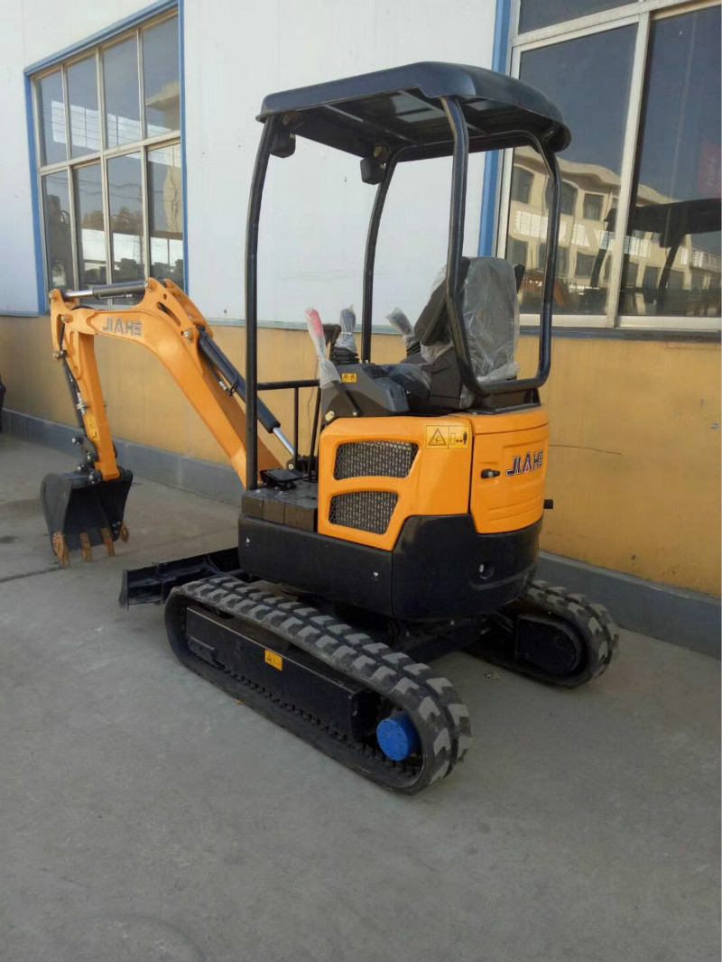 小型挖掘機(jī)多少錢一臺(tái)？挖機(jī)油缸價(jià)格及品牌推薦
